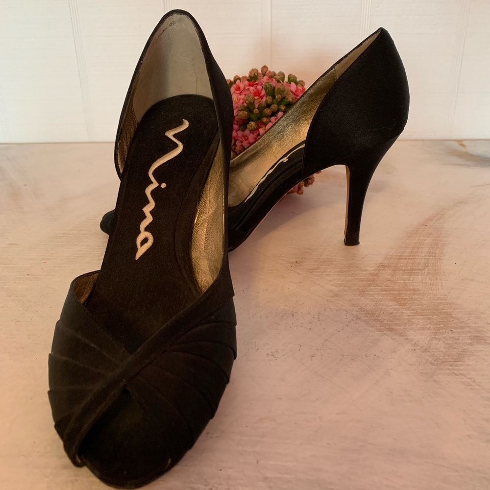 NINA satin dress pumps